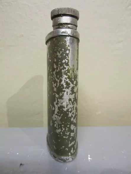 Civil Guard Headquarters Gun Oil Bottle - Collectibles and Reenactment - 5601 - 2